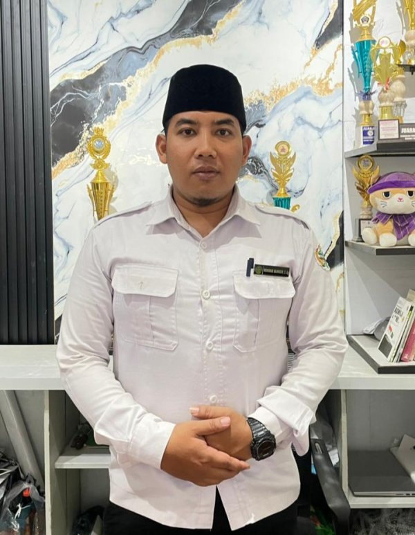 Mohamad Bahrodin, S. Ag